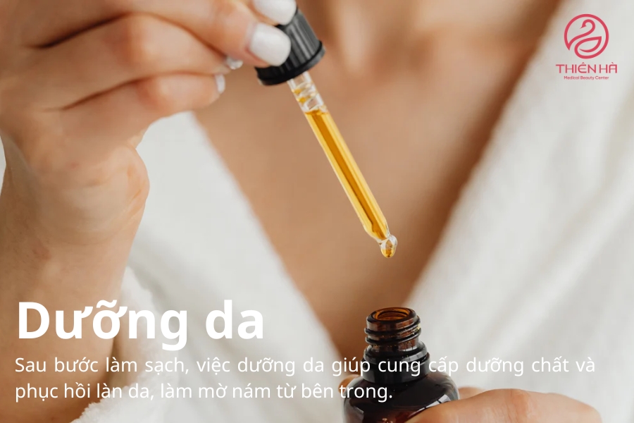 Sử dụng các sản phẩm dưỡng có hoạt chất trị nám và phục hồi ở bước này sẽ giúp phát huy tối đa hiệu quả