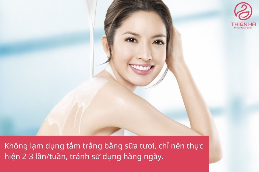 Tắm trắng bằng sữa tươi có thể giúp làn da sáng mịn, căng bóng nếu thực hiện đúng cách và kiên trì. 