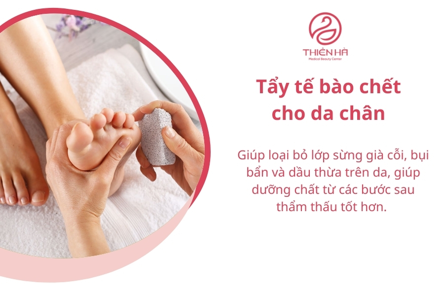 Tẩy tế bào chết định kỳ là bước vô cùng quan trọng để duy trì làn da chân trắng sáng, mịn màng và đều màu. Kết hợp với các bước dưỡng ẩm và dưỡng trắng đúng cách, bạn sẽ nhanh chóng sở hữu đôi chân trắng sáng như mong muốn. 
