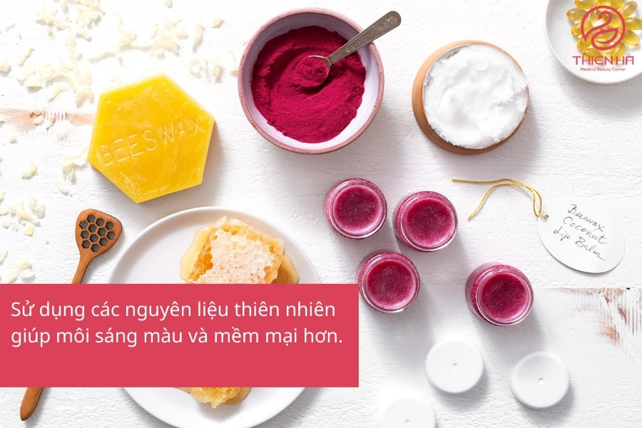 Có thể kết hợp với các nguyên liệu tự nhiên để dưỡng sáng môi 