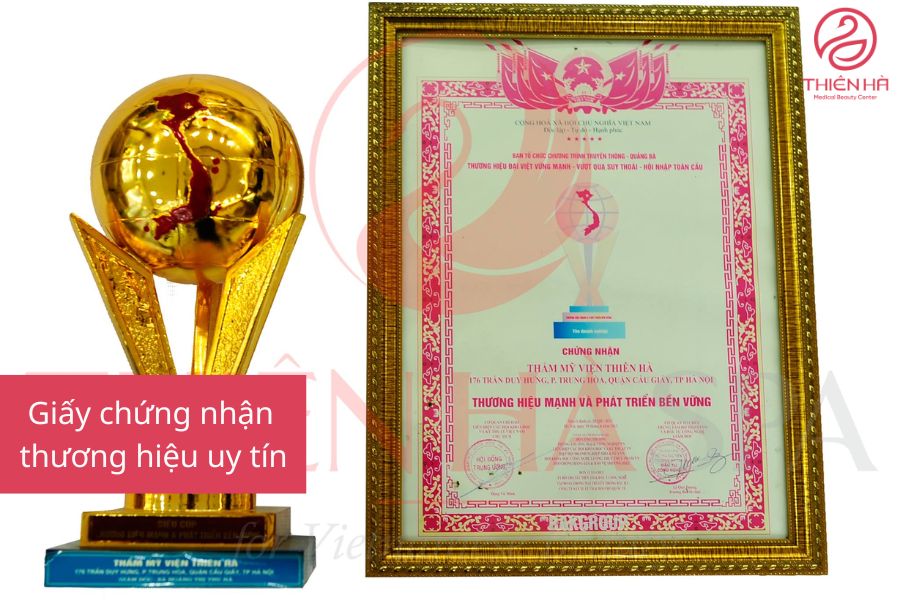 Giấy chứng nhận thương hiệu uy tín tại Viện thẩm mỹ Thiên Hà