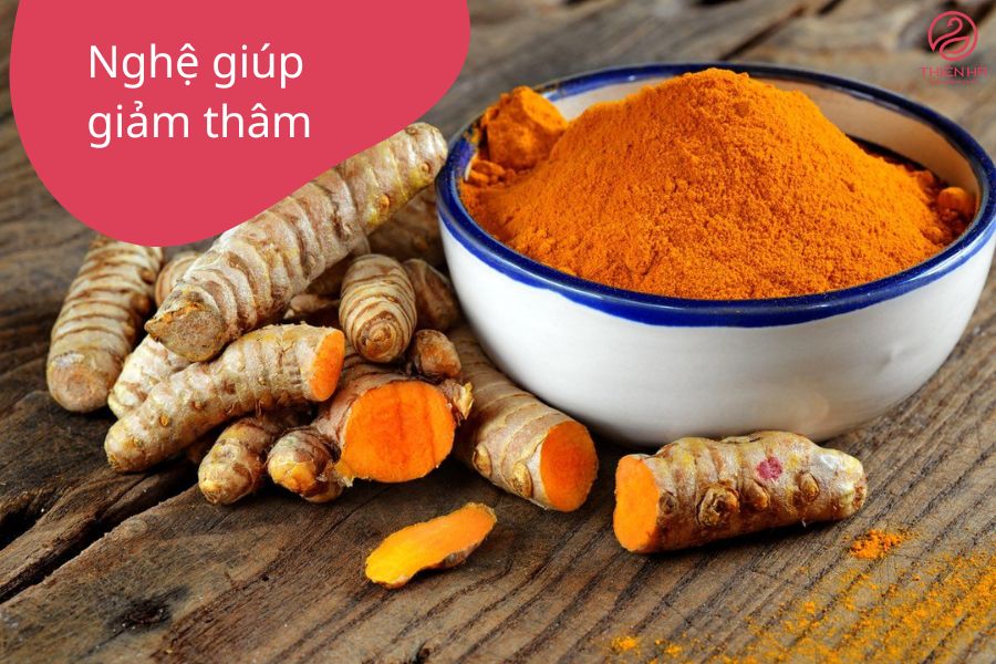 Nghệ: Curcumin trong nghệ có tác dụng chống oxy hóa và ngăn melanin.
